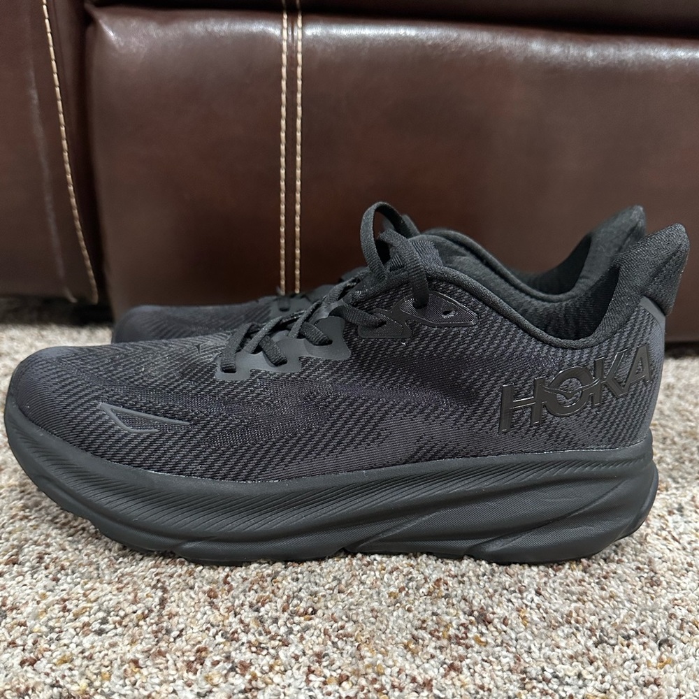 Mens hoka Clifton size 11 brand new